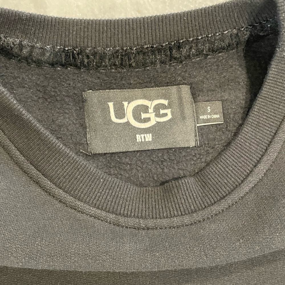 UGG crew neck sweatshirt - Picture 2 of 3